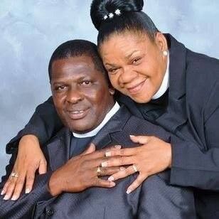 Provosts Dr. Betty Brown and Dr. Carl Brown